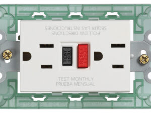 Dvije 2P+E 15A USA utičnice s GFCI bijelom bojom
