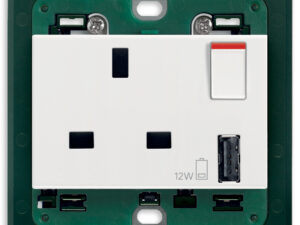 2P+E13ABS utičnica+crveni prekidač+A-USB bijela