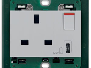 2P+E13ABS utičnica+crveni prekidač+C-USB srebrna