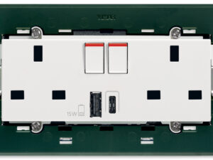 2x2P+E13ABS utičnica+crveni prekidač+A/C USB bijela