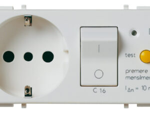 2P+E 16A P30 utičnica +C16 RCBO srebrna