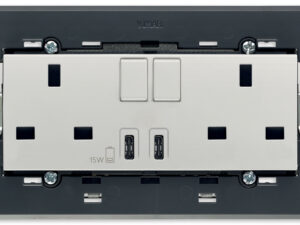 2 2P+E13ABS utičnica+prekidač+C/C-USB Next