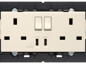 2 2P+E13ABS utičnica+crveni prekidač+C/C-USB plavi